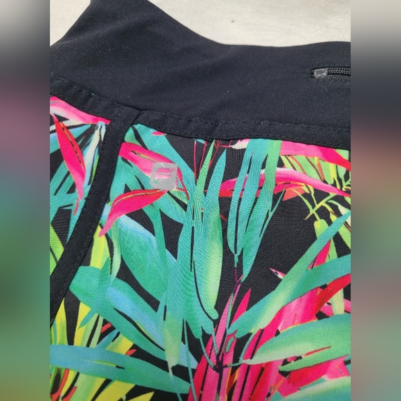 Fabletics Lorraine Run Skirt Tropical Print Size Large - Picture 6 of 9